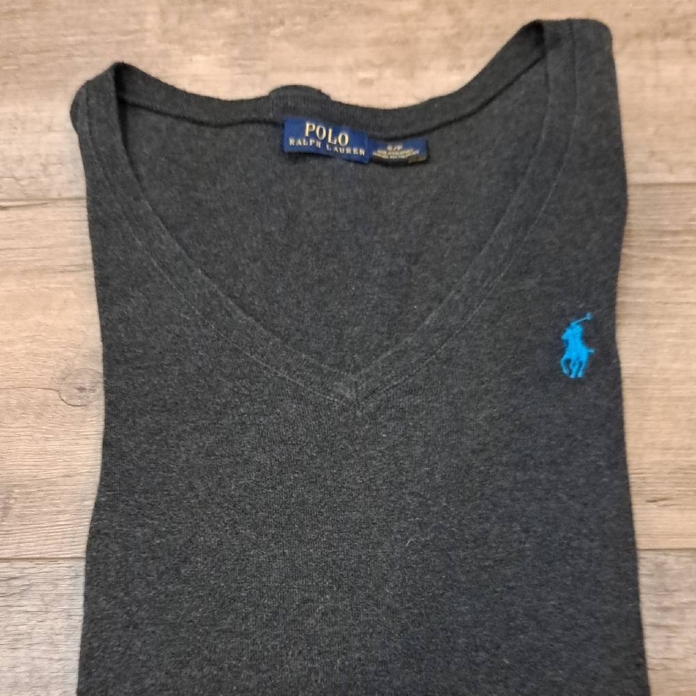 Polo by Ralph Lauren Gray V-Neck Sweater with Subtle Blue Emblem - Picture 3 of 5